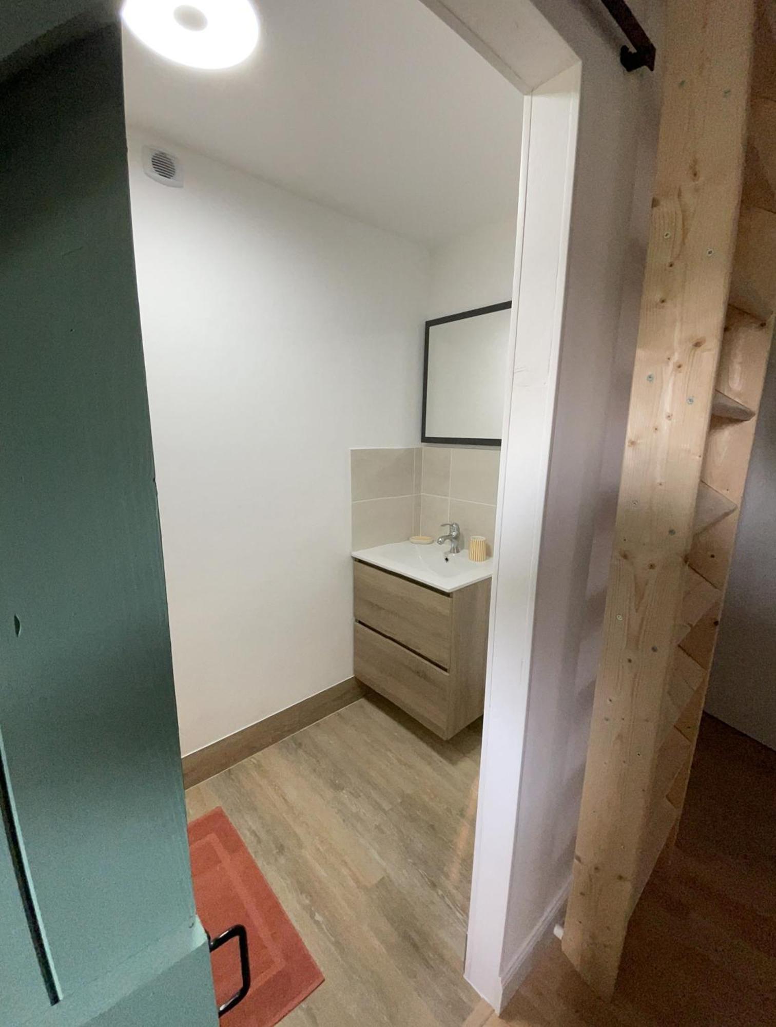Chez Cali Apartment Eyrans Bagian luar foto